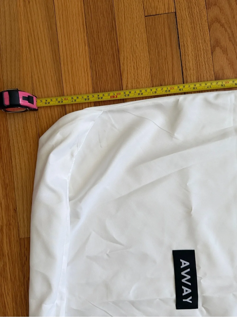 Away medium suitcase dust bag